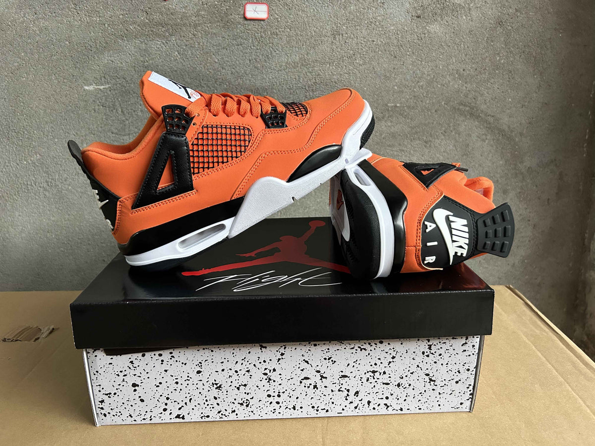 Air Jordan 4 Retro
