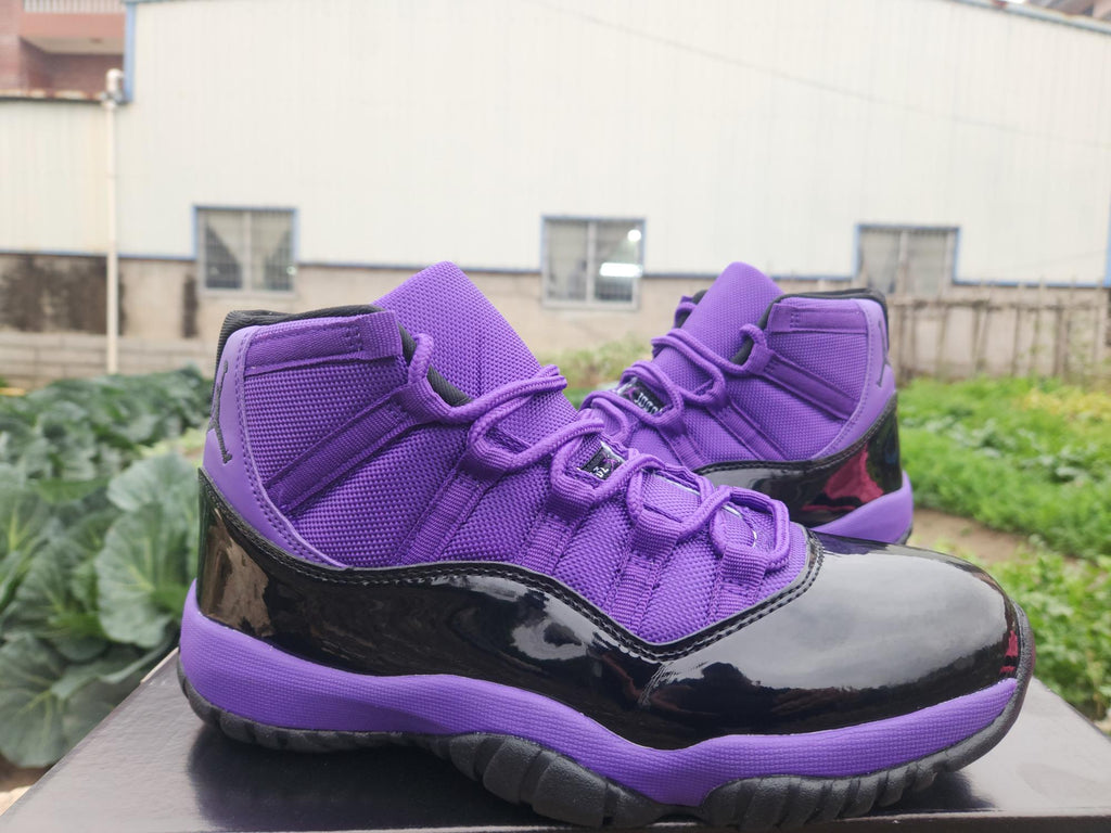 Air Jordan 11 Retro 'Black Purple'