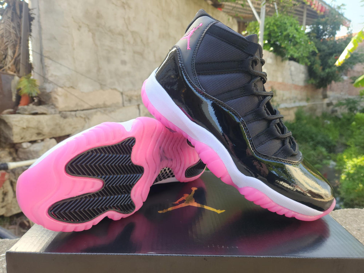 Air Jordan 11 Retro 'Black Rose Red'