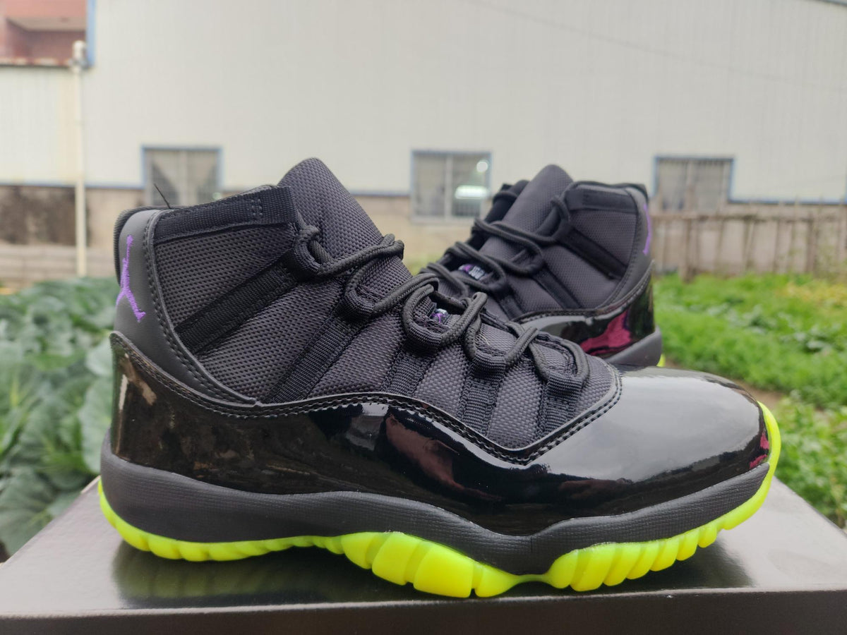 Air Jordan 11 Retro 'Black Green'