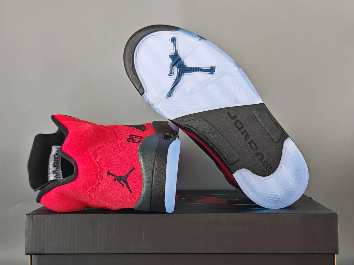 Air Jordan 5 Retro 'Batman Beyond'