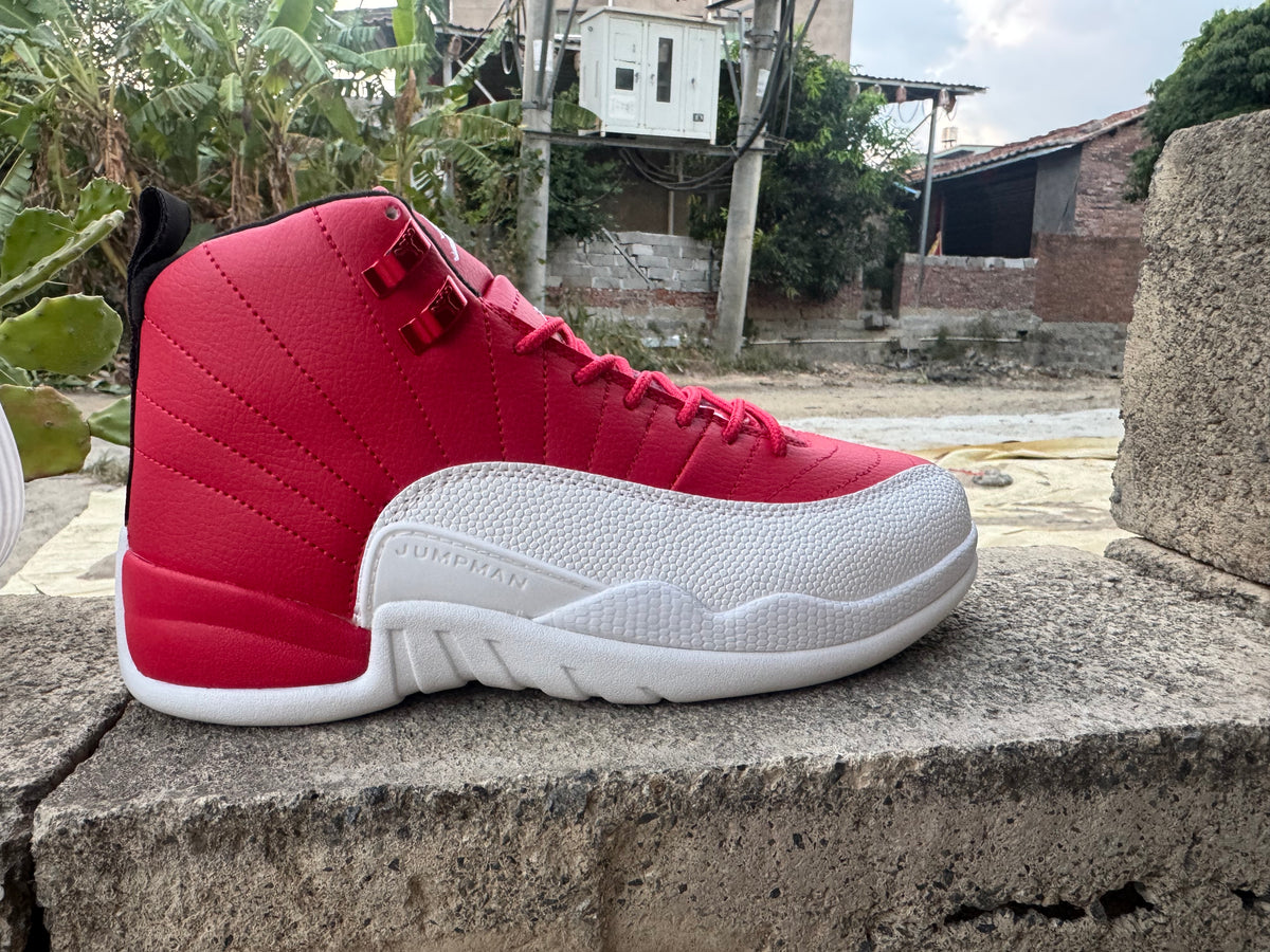 Air Jordan 12 Retro 'White Red'