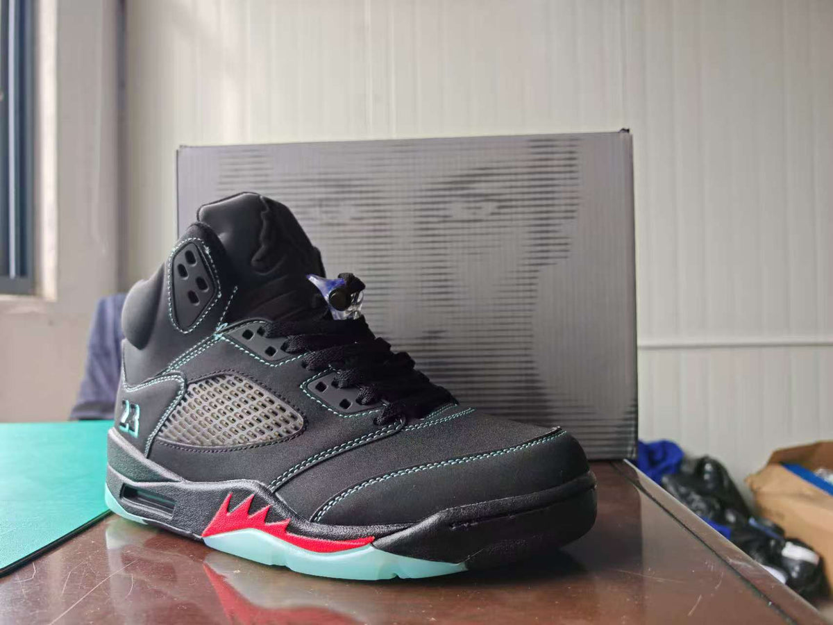 Air Jordan 5 Retro 'Halloween'